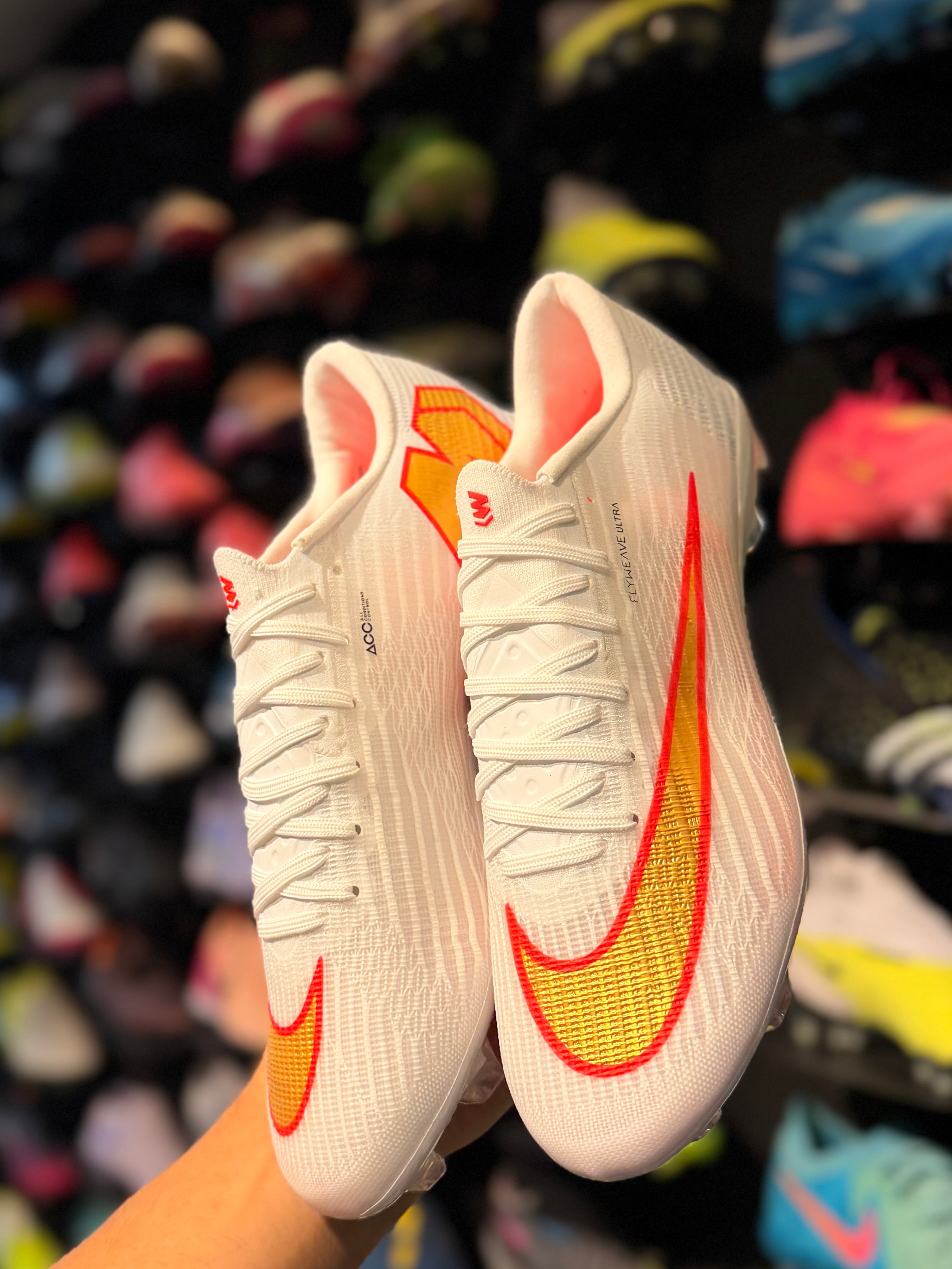 Superfly 11 white gold 2026