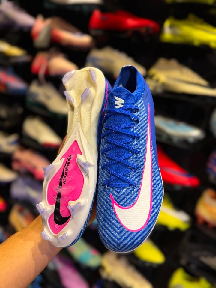Blue mercurial vapor 16