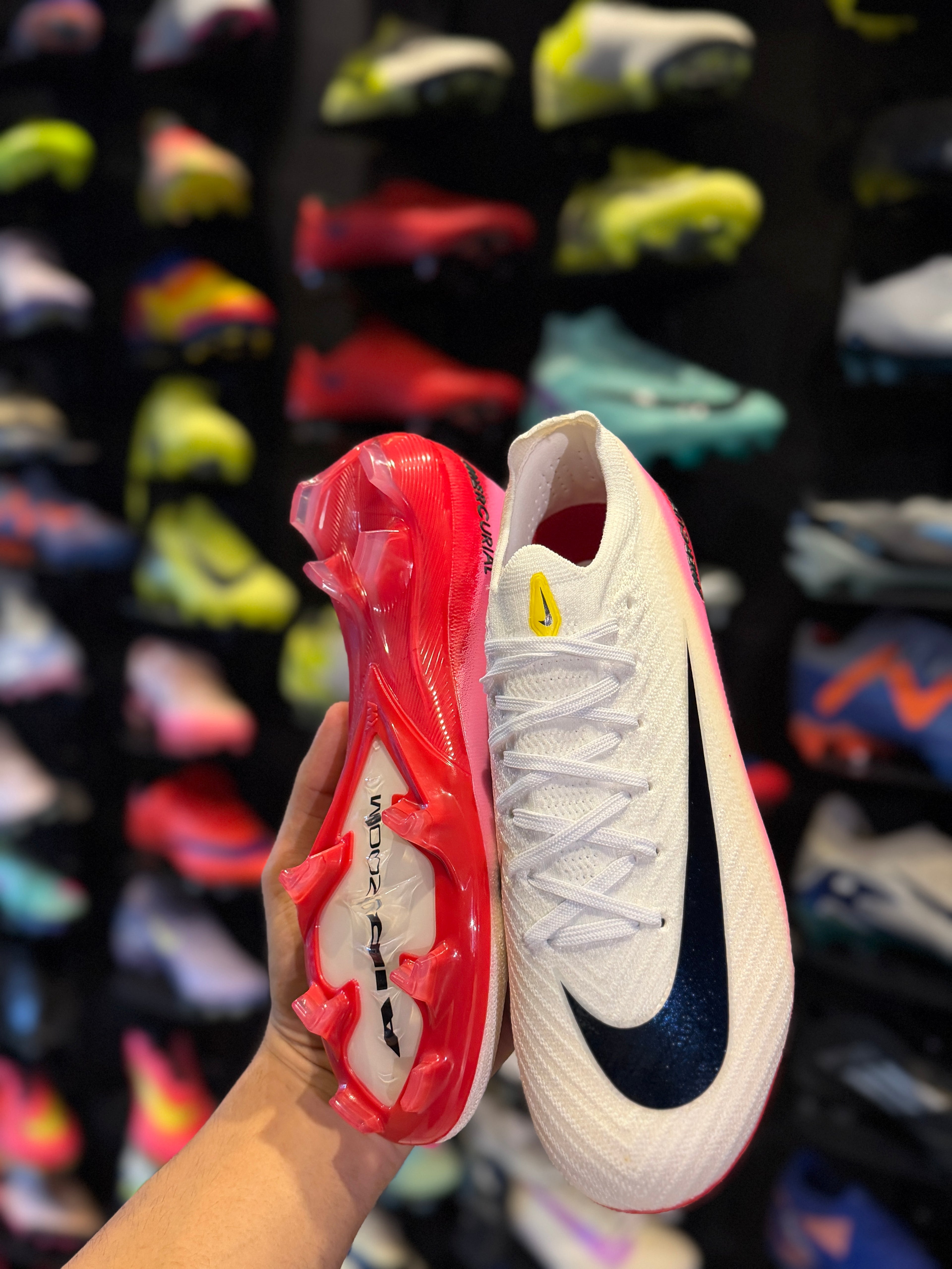 Vapor 16 red white