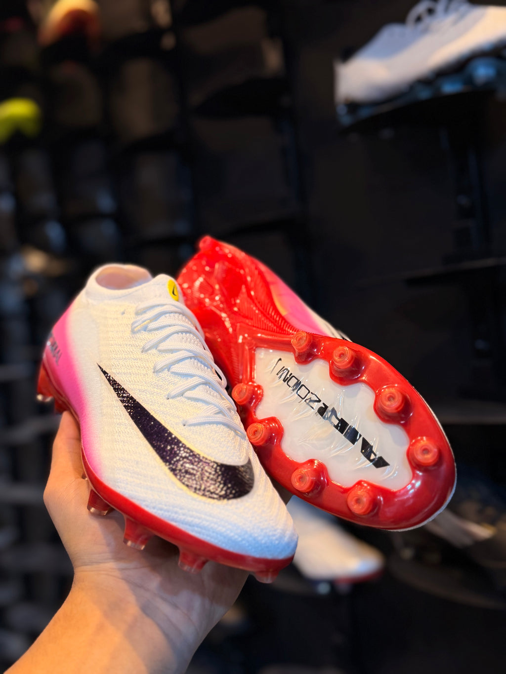 Mercurial vapor16 ag white red