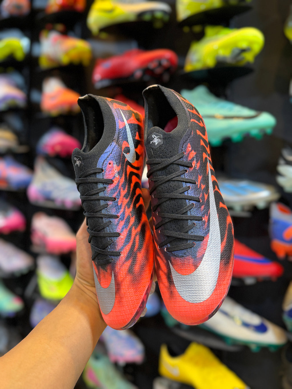 Vapor 17 scorpion in pack