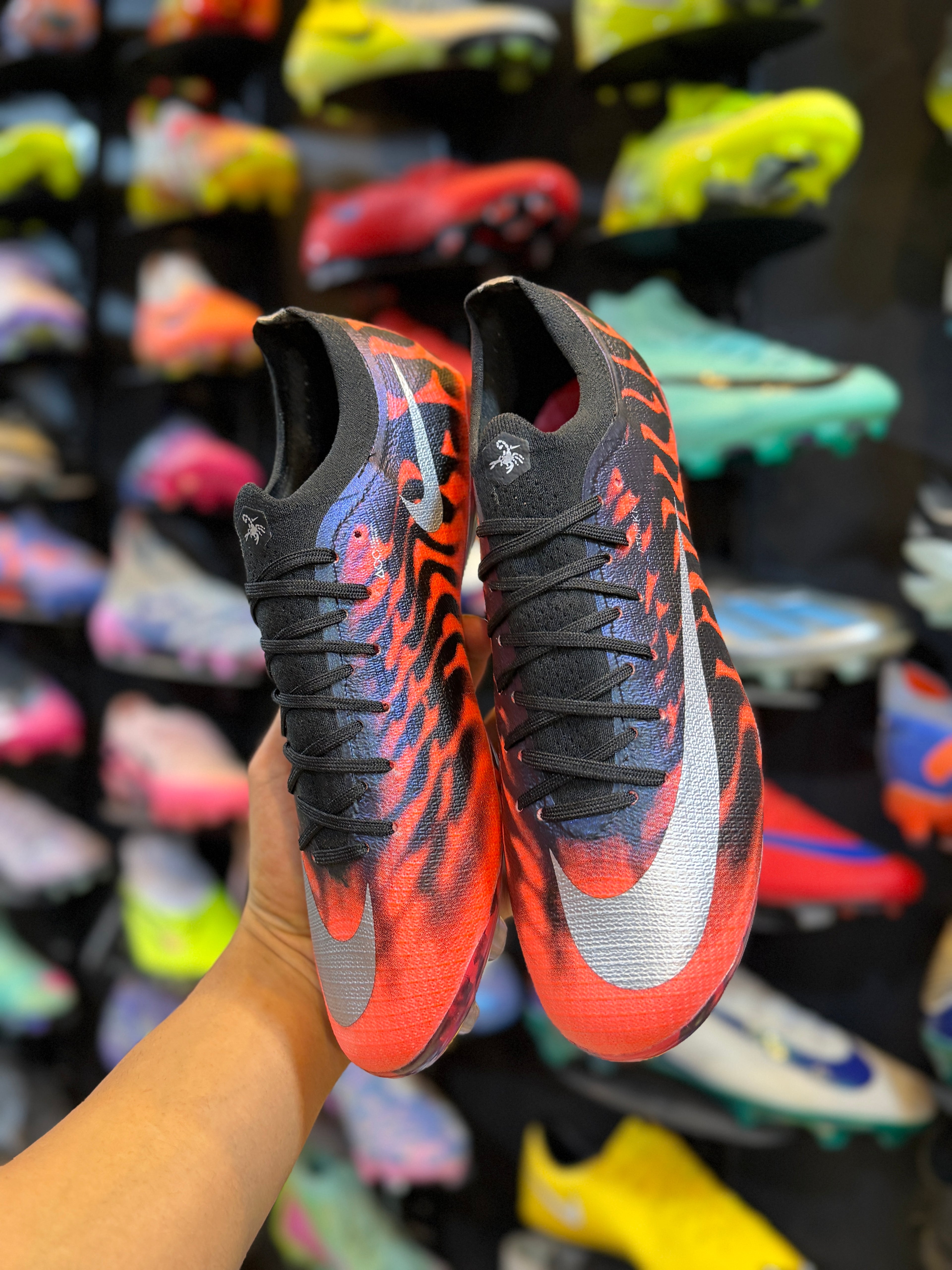 Vapor 17 scorpion in pack